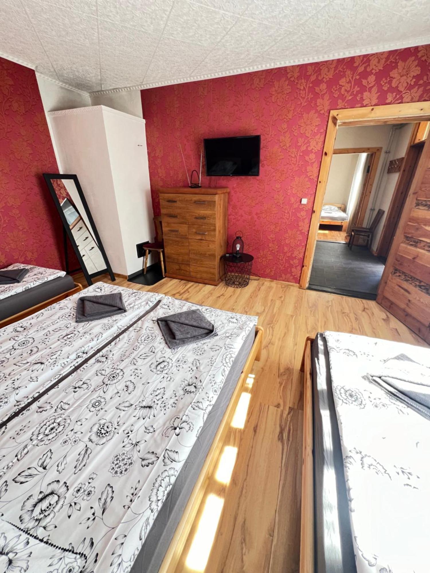 Meldernams Aparthotel Ventspils Bagian luar foto