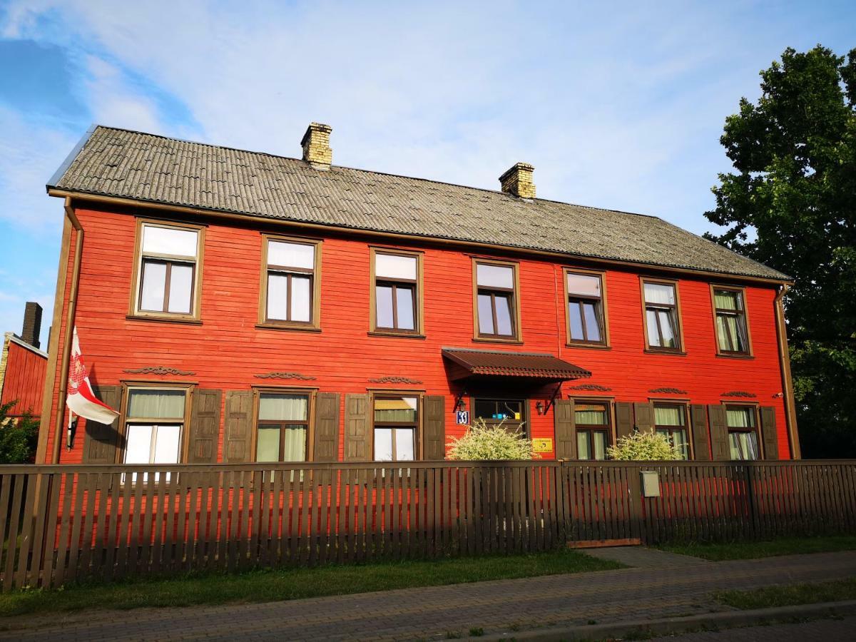 Meldernams Aparthotel Ventspils Bagian luar foto